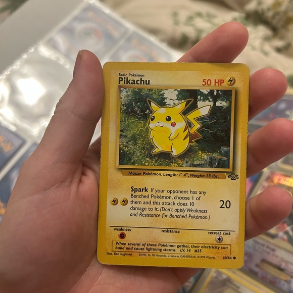 PIKACHU 60/64 1st edition - Picture 1 of 3